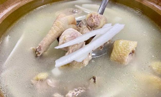 《以食蔬鱼100关攻略》（用饮食方式实现健康生活）